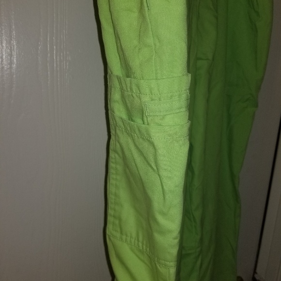 Simply basic scrub pants - Picture 2 of 4